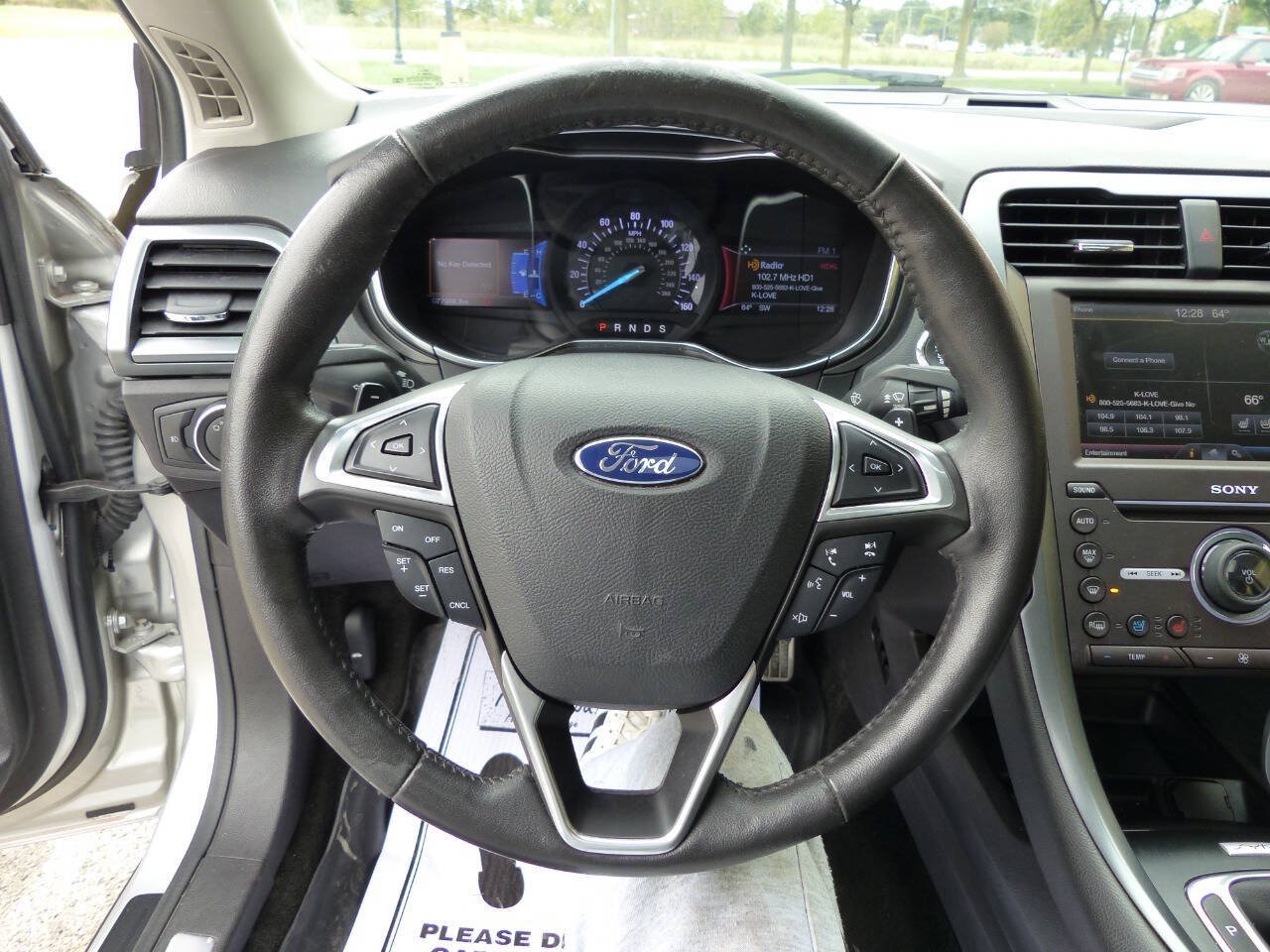 Used 2016 Ford Fusion Titanium FWD image 28