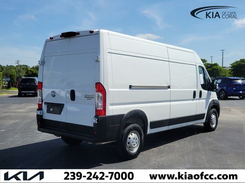 Used 2025 RAM ProMaster 2500 w/ Convenience Group FWD image 6