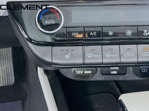 Used 2024 Hyundai Elantra Limited image 23