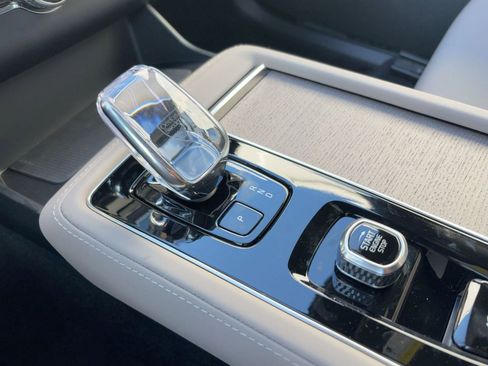 New 2026 Volvo XC90 B6 Plus w/ Protection Package Premier image 16