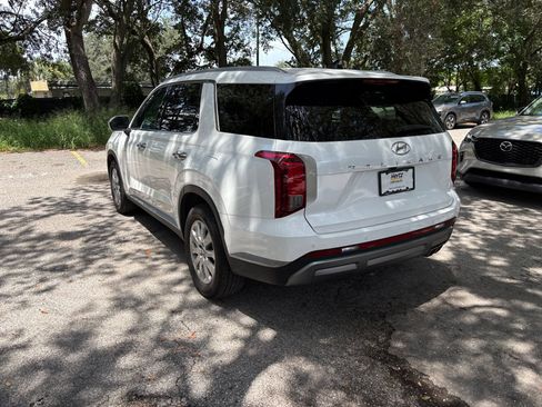 Used 2025 Hyundai Palisade SEL FWD image 17