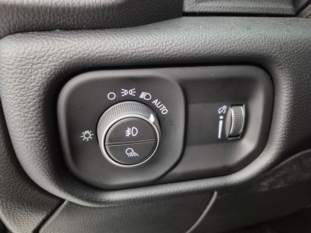 New 2026 RAM 3500 Big Horn AWD/4WD image 24