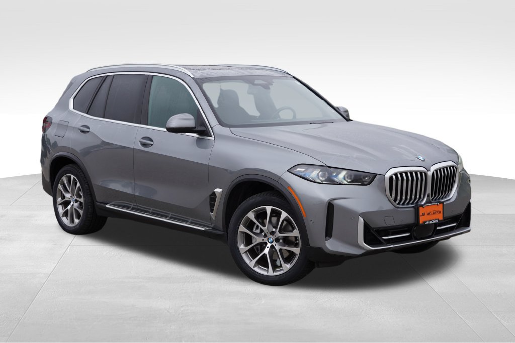 Used 2026 BMW X5 xDrive40i AWD/4WD image 1