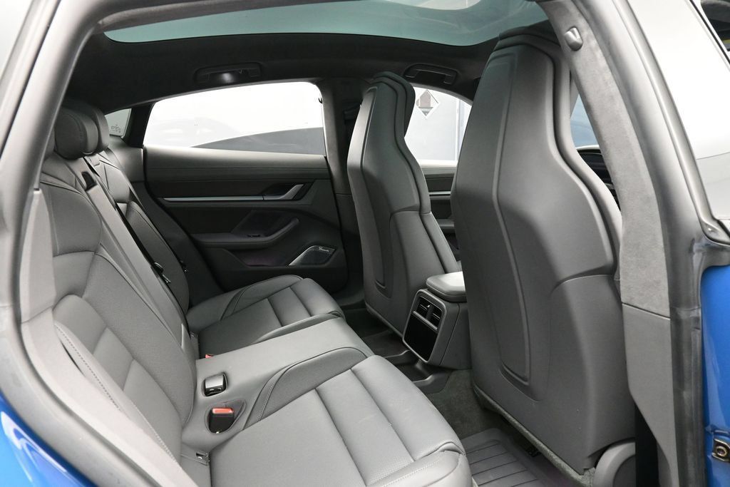 Certified 2022 Porsche Taycan Turbo S AWD/4WD image 29