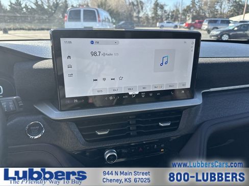 Used 2025 Ford Explorer Platinum w/ LUX Leather Package image 16