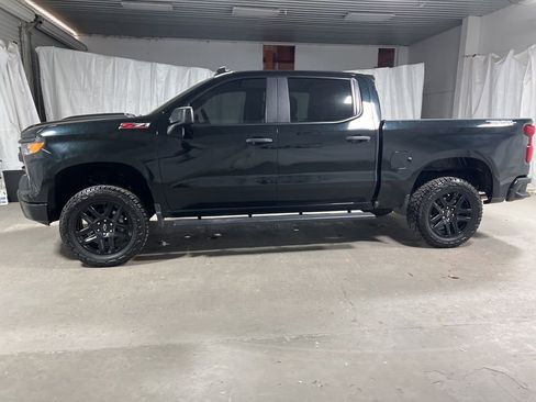Used 2024 Chevrolet Silverado 1500 Custom Trail Boss AWD/4WD image 4