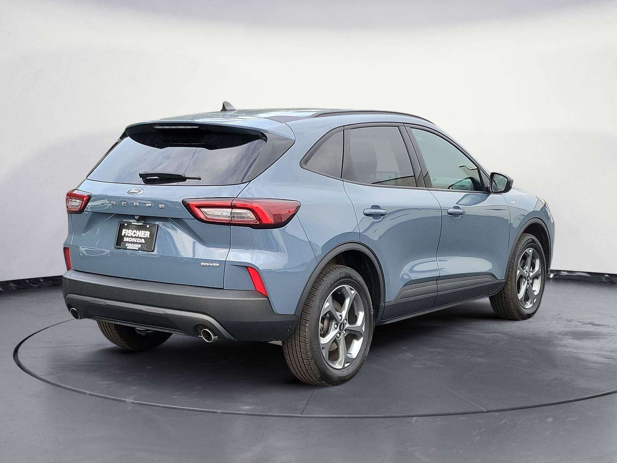 Used 2025 Ford Escape ST-Line Select AWD/4WD image 3