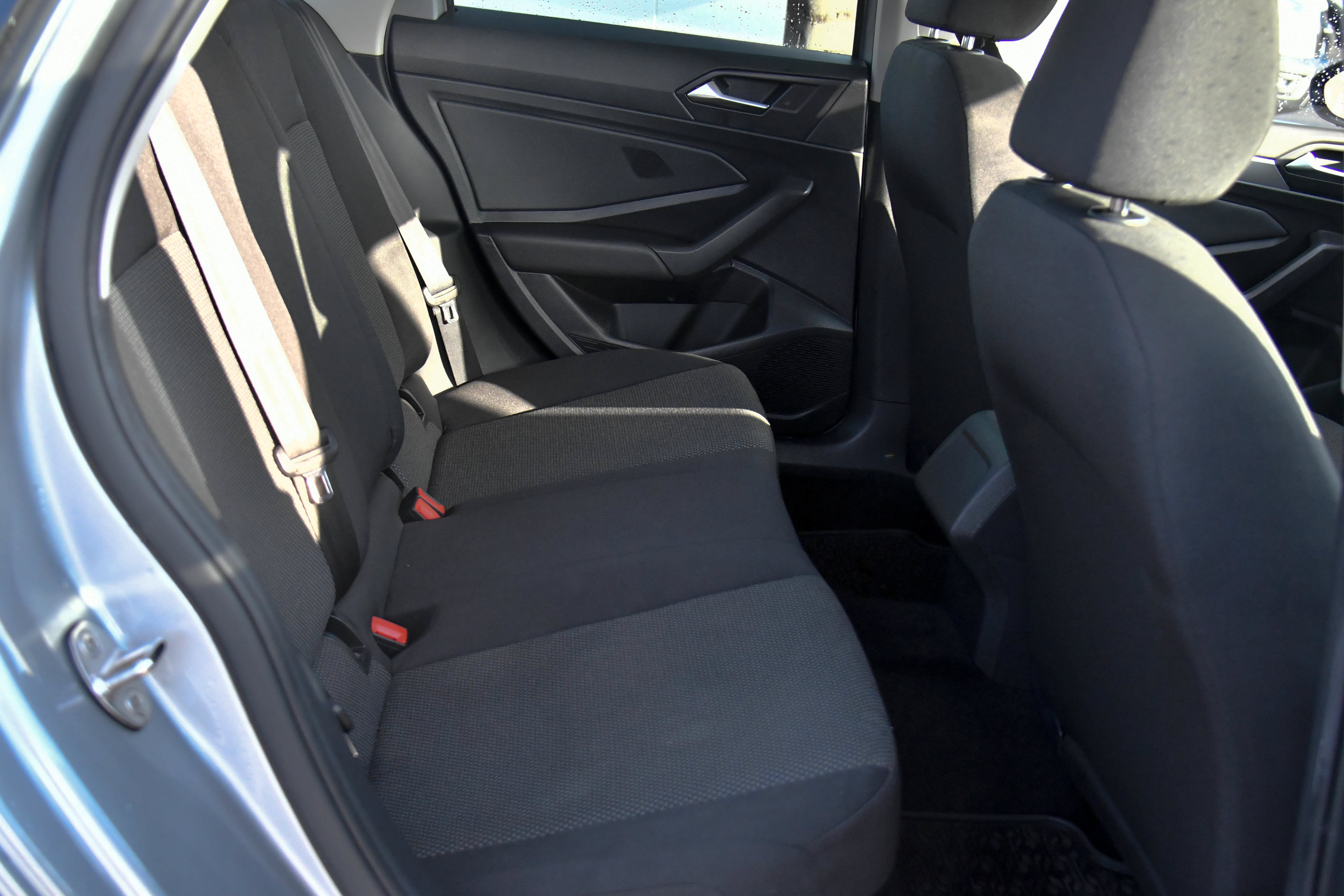 Used 2021 Volkswagen Jetta SE FWD image 33