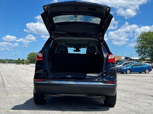 Used 2021 Chevrolet Equinox Premier AWD/4WD image 24