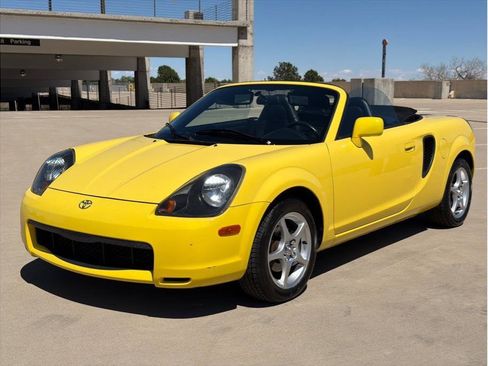 Used 2001 Toyota MR2 image 14