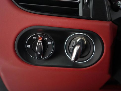 Used 2021 Porsche Macan GTS image 23