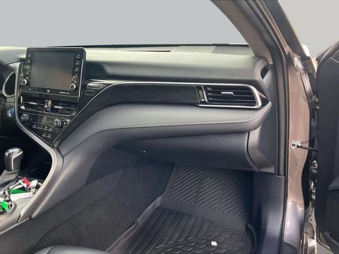 Used 2023 Toyota Camry XLE w/ Navigation Package FWD image 16