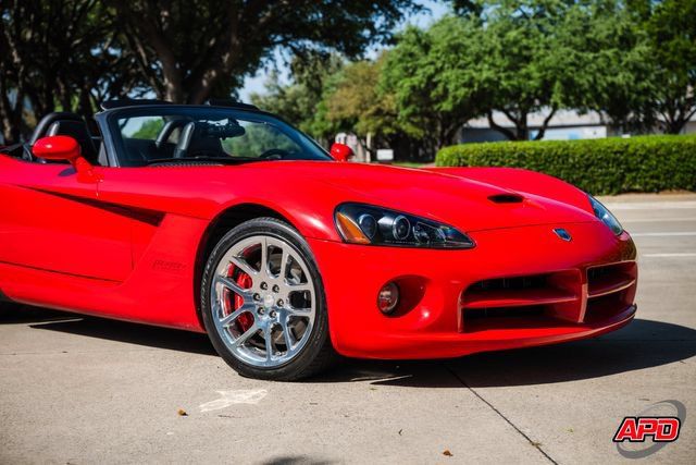 Used 2004 Dodge Viper SRT-10 RWD image 38