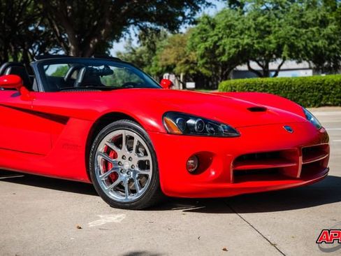 Used 2004 Dodge Viper SRT-10 RWD image 38