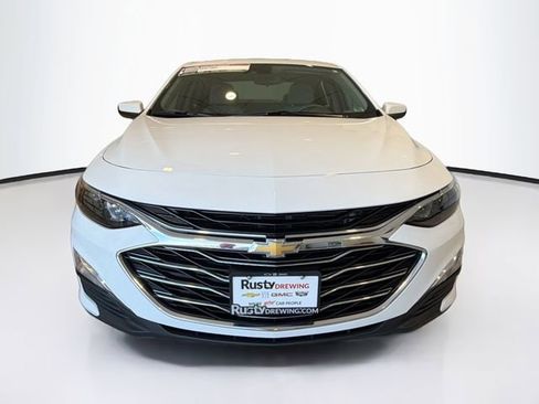 Used 2020 Chevrolet Malibu LS w/ Driver Confidence Package II image 2