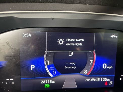 Used 2024 Volkswagen Tiguan S image 12