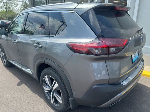 Used 2023 Nissan Rogue SL w/ SL Premium Package AWD/4WD image 6