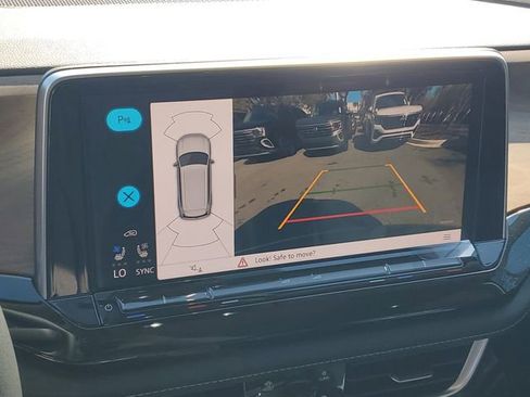 New 2026 Volkswagen Atlas SE FWD image 25