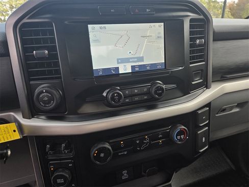 Used 2023 Ford F150 XLT w/ Trailer Tow Package image 9