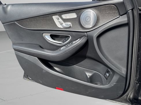 Used 2019 Mercedes-Benz C 300 4MATIC Sedan image 23