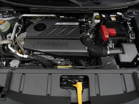 Used 2023 Nissan Rogue SV image 30