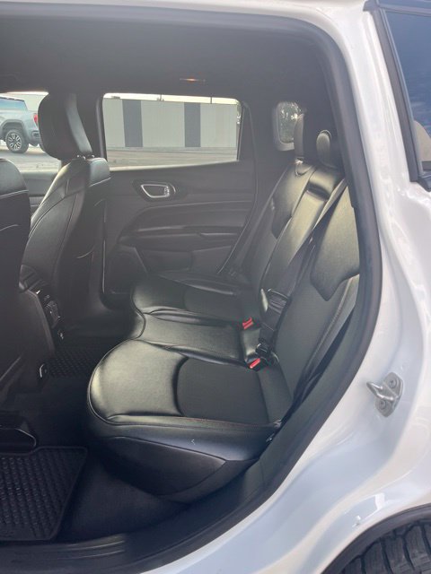 Used 2025 Jeep Compass Trailhawk AWD/4WD image 29