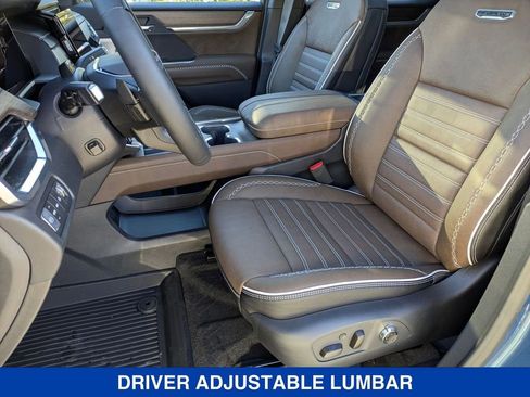 New 2026 GMC Acadia Denali Ultimate w/ LPO, Floor Liner Package image 15