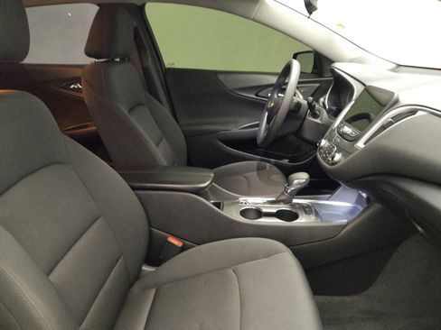 Used 2022 Chevrolet Malibu LT FWD image 21