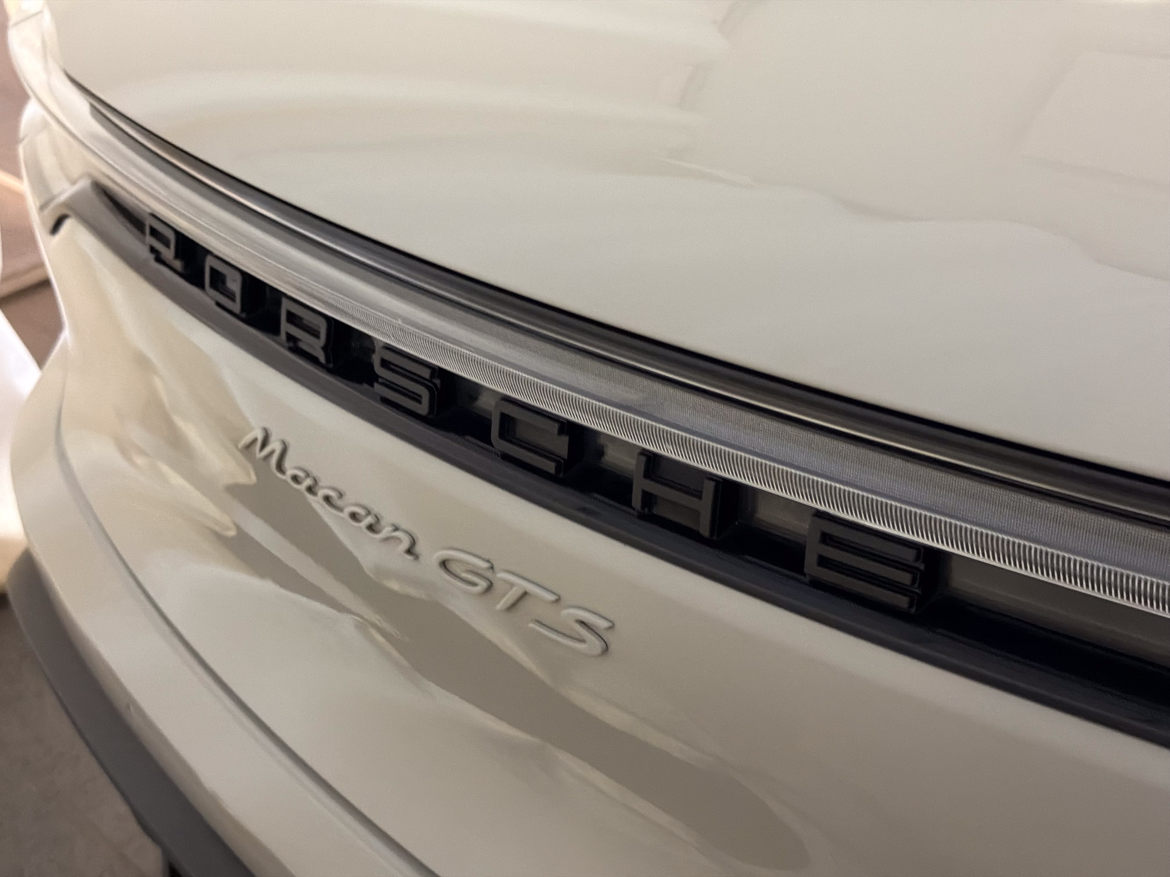 Certified 2024 Porsche Macan GTS AWD/4WD image 26