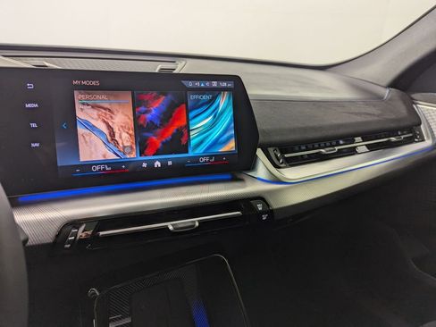 Used 2025 BMW X2 xDrive28i w/ M Sport Package image 10