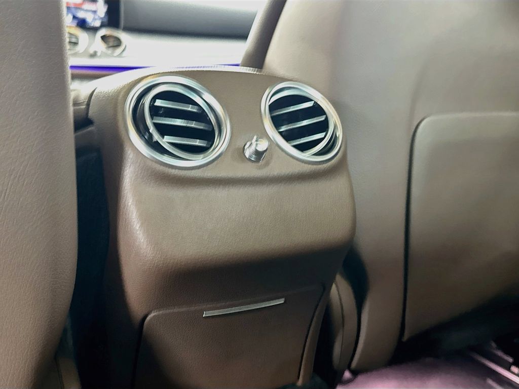Used 2022 Mercedes-Benz E 350 4MATIC Sedan image 30