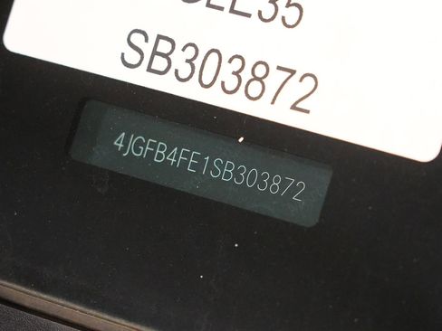 Used 2025 Mercedes-Benz GLE 350 4MATIC image 34