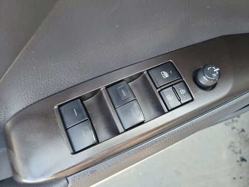 Used 2024 Toyota Camry SE w/ Convenience Package FWD image 21