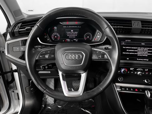 Certified 2024 Audi Q3 2.0T Premium Plus image 24