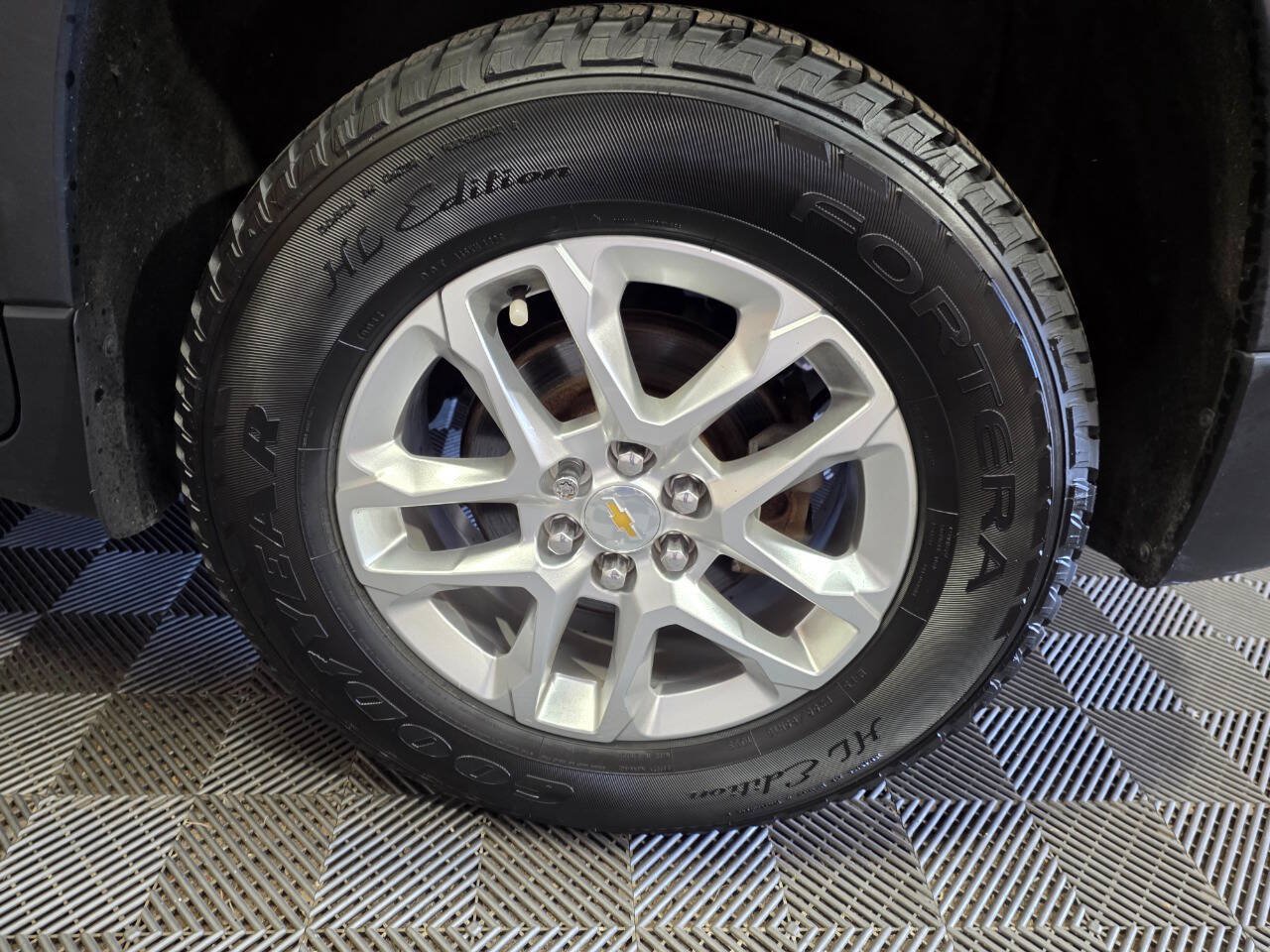 Used 2019 Chevrolet Traverse LT FWD image 35