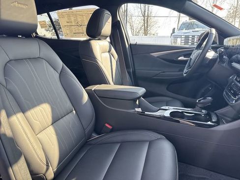 New 2026 Buick Envista Avenir image 24