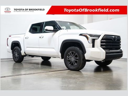 Used 2023 Toyota Tundra SR5 w/ SR5 Convenience Package image 1