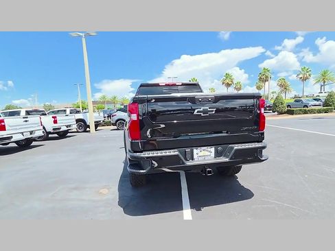 New 2026 Chevrolet Silverado 1500 ZR2 w/ Dark Appearance Package AWD/4WD image 23