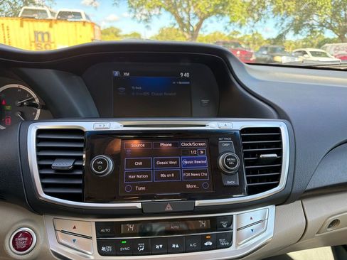 Used 2014 Honda Accord EX-L image 12
