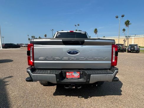 Used 2024 Ford F250 4x4 Crew Cab Super Duty image 5