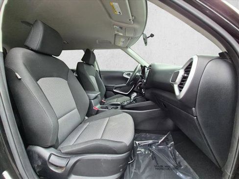 Used 2021 Kia Soul LX FWD image 19