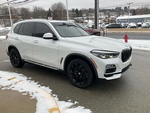 Used 2021 BMW X5 xDrive40i w/ Convenience Package image 3