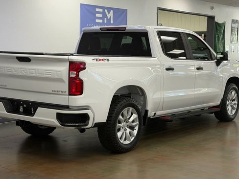 Used 2022 Chevrolet Silverado 1500 Custom AWD/4WD image 8