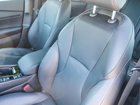 Used 2025 Honda Accord Sport image 27