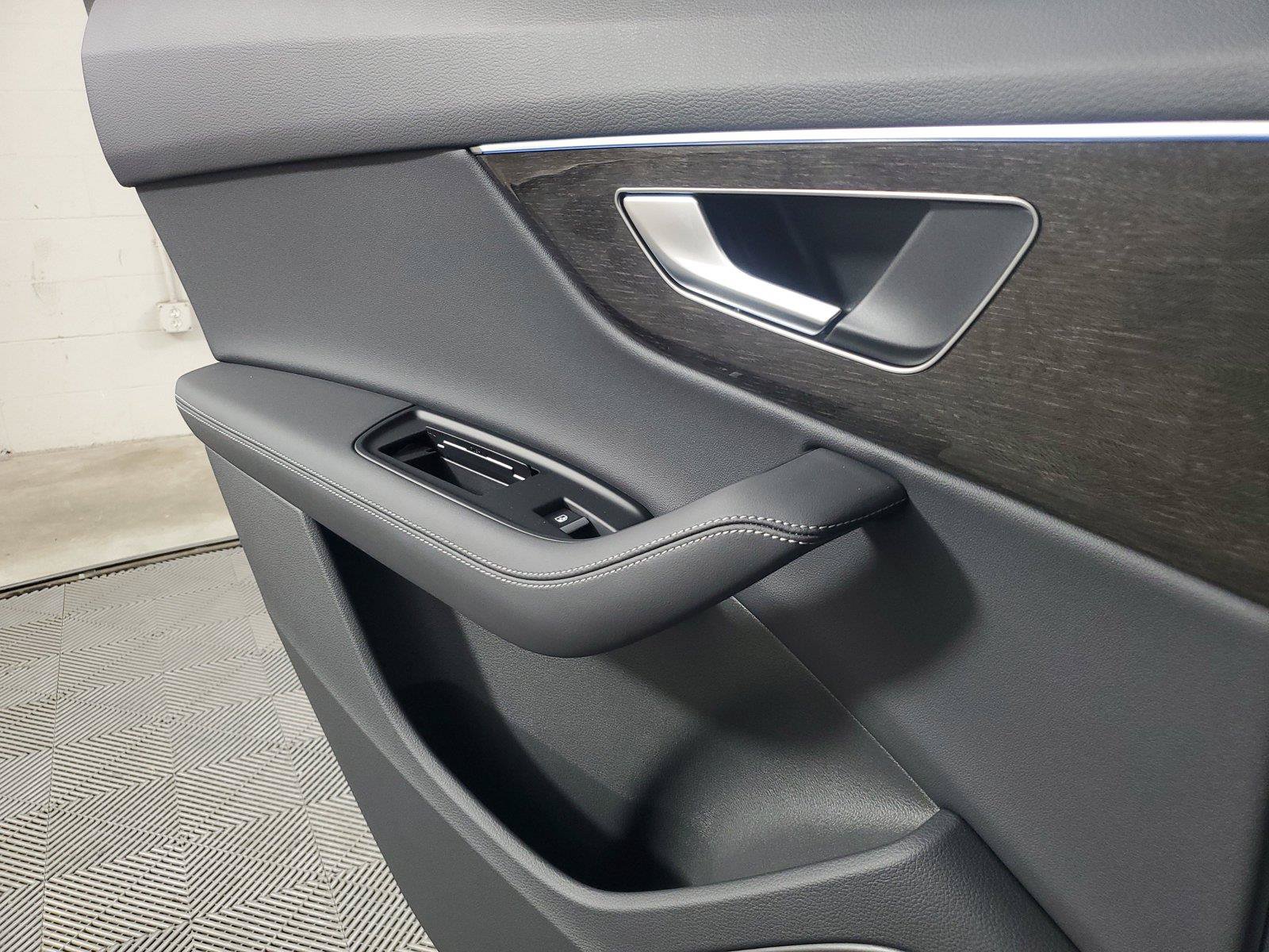 New 2026 Audi Q7 2.0T Premium Plus AWD/4WD image 18