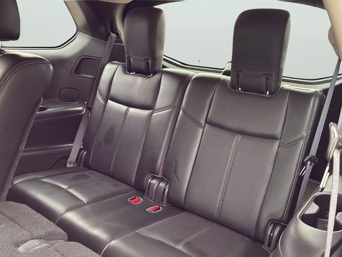 Used 2017 Nissan Pathfinder Platinum w/ Family Entertainment Package image 29