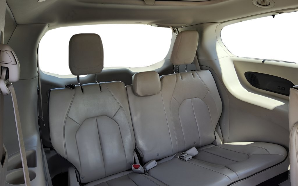 Used 2021 Chrysler Pacifica Limited w/ Premium & Safety Sphere Group AWD/4WD image 37
