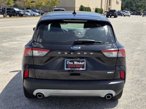 Used 2020 Ford Escape S image 3