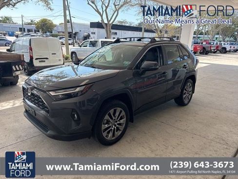 Used 2022 Toyota RAV4 XLE Premium image 1