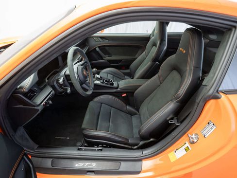 Used 2026 Porsche 911 GT3 RWD image 9